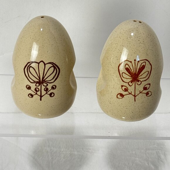 MCM Pomegranate by Franciscan Duet Earthenware Short Salt & Pepper Shakers 1950' - Picture 4 of 12